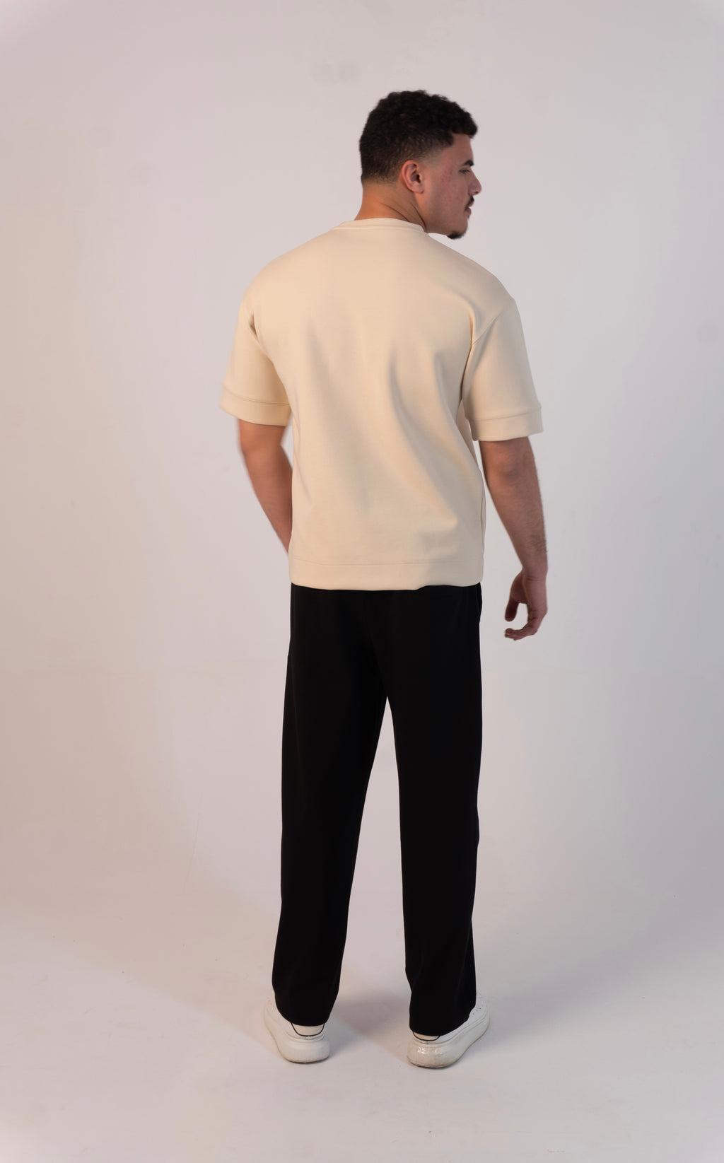 1O1 Essential Basic Tee - BEIGE