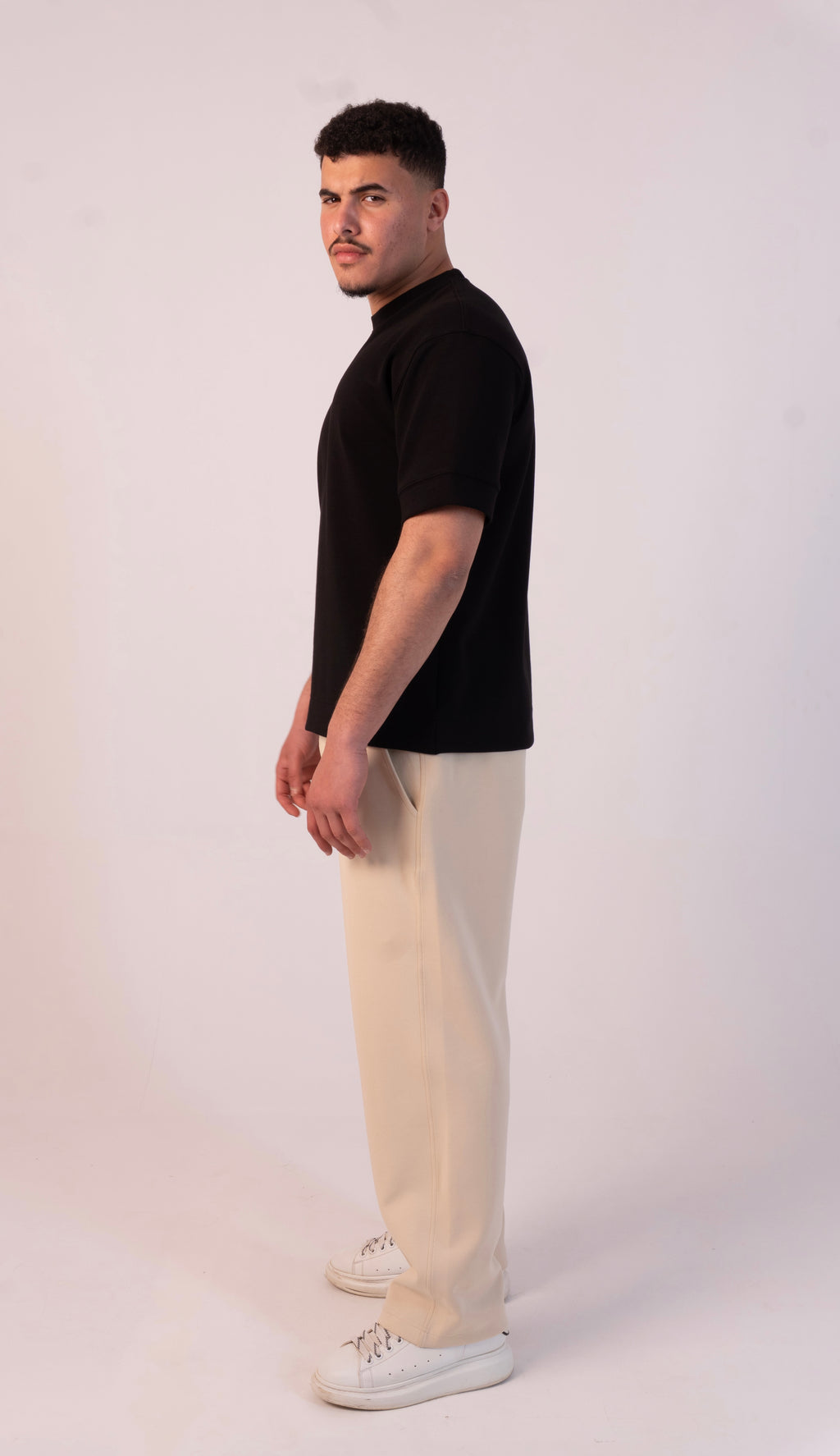 1O1 Essential Basic Tee - BLACK