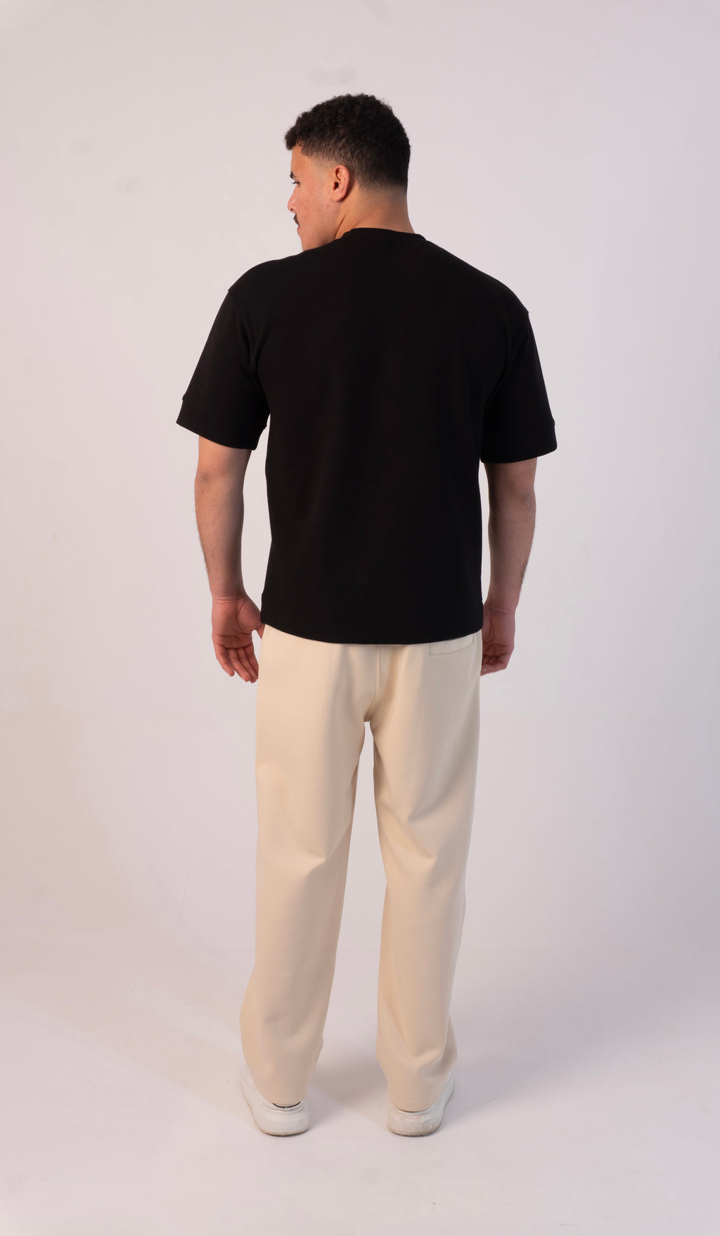 1O1 Essential Basic Tee - BLACK