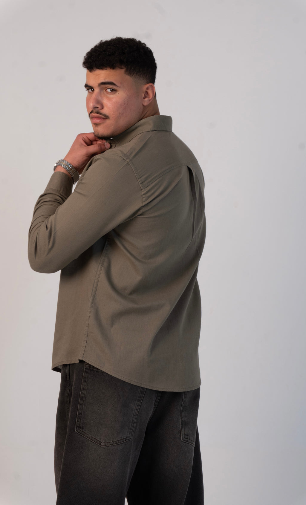 1O1 Essential Shirt - TAUPE
