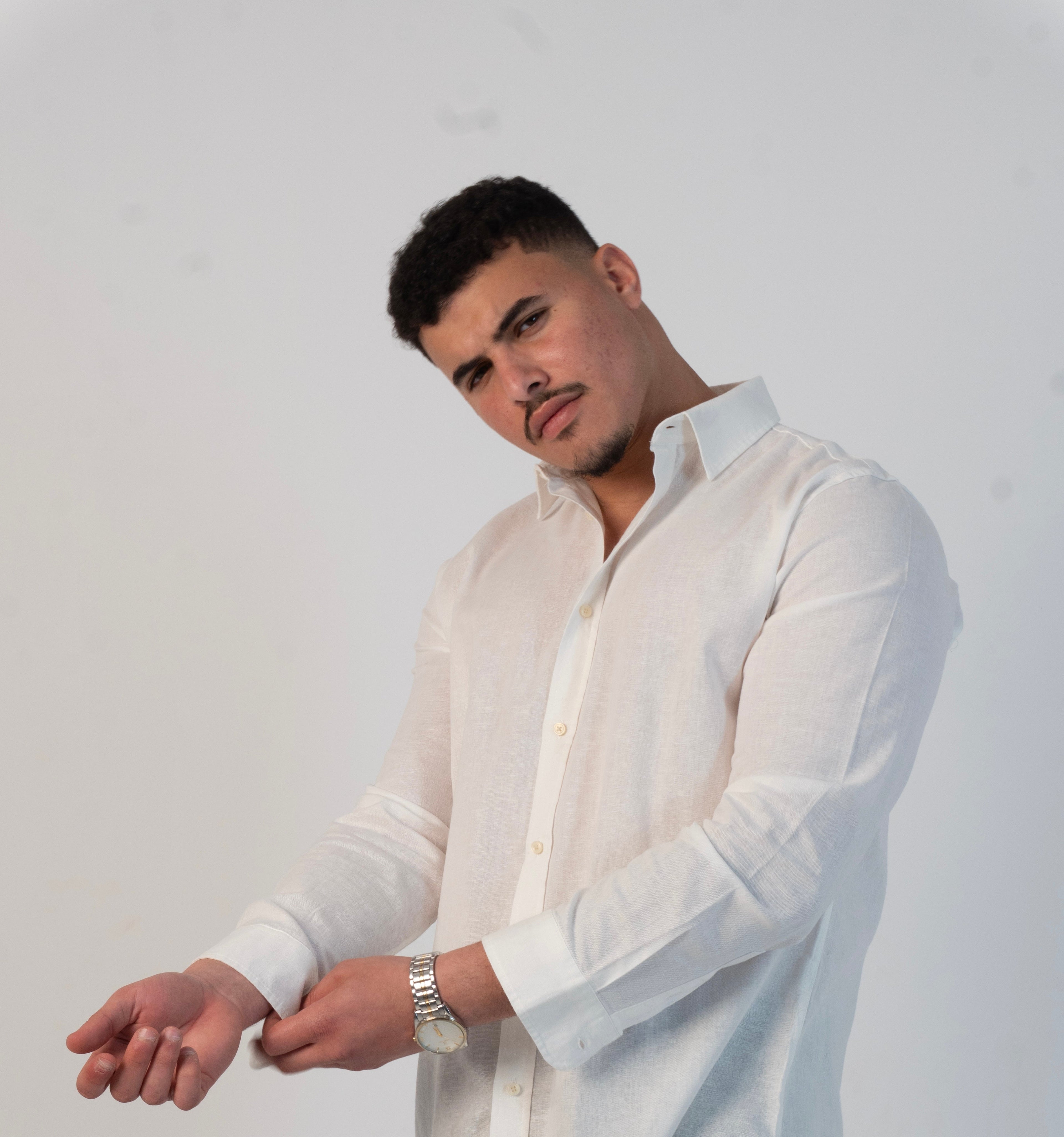 1O1 Essential Shirt - WHITE