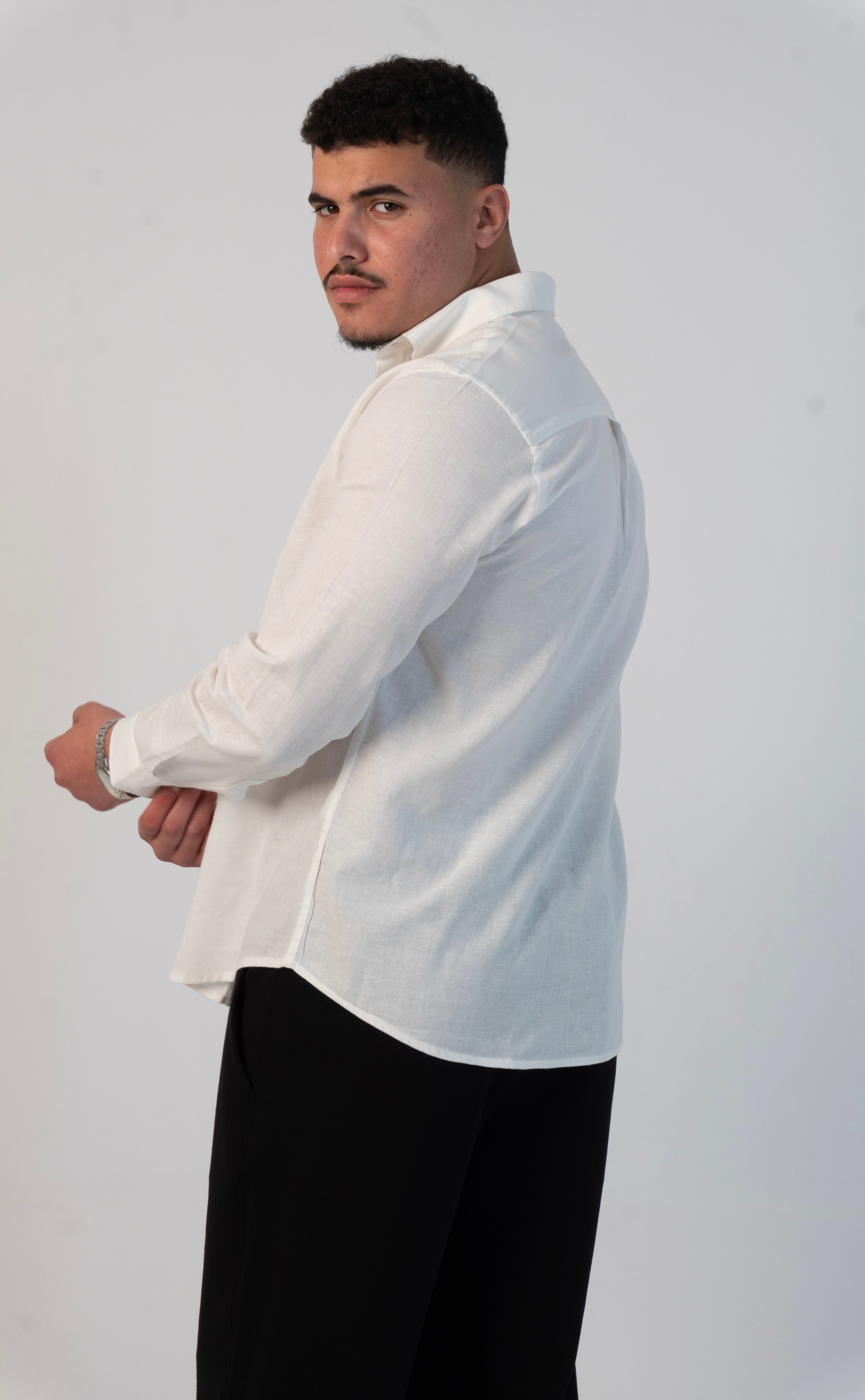 1O1 Essential Shirt - WHITE